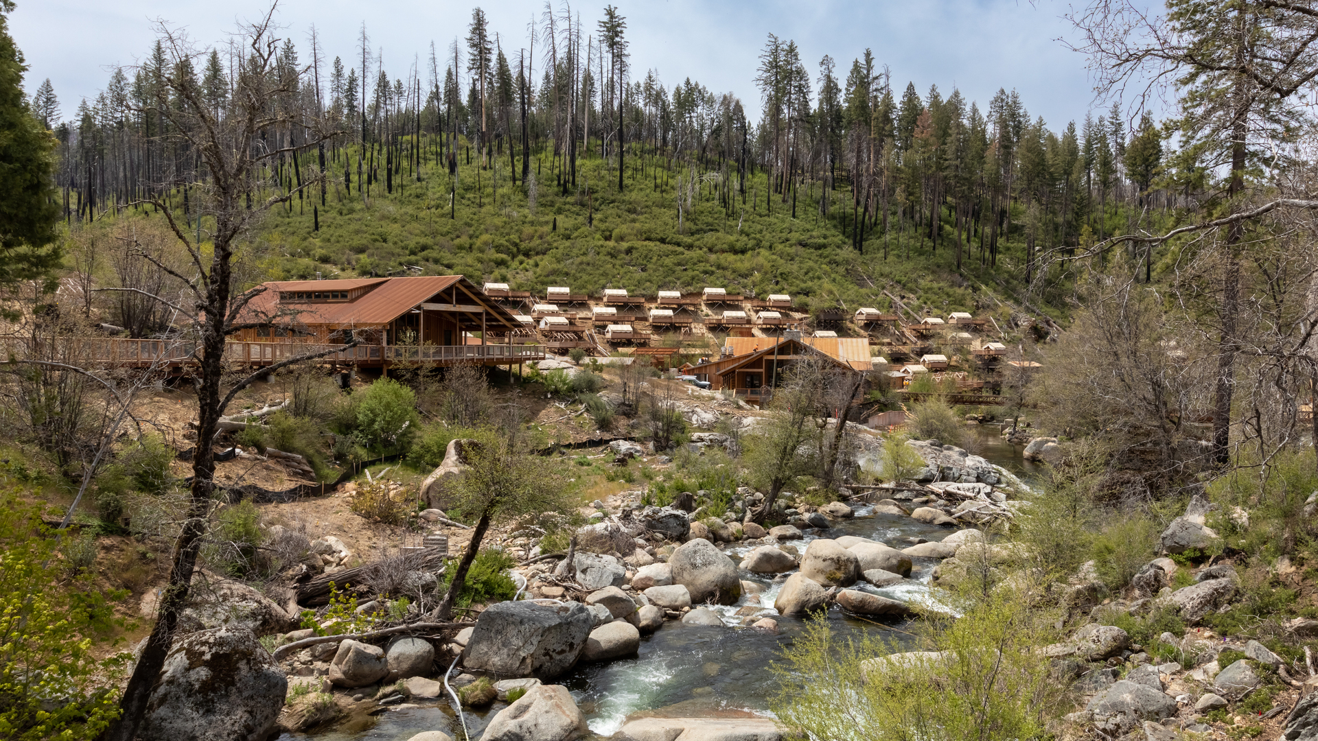 Building among the mixed conifer forests and chaparral/oak woodlands makes fire resilience of utmost importance.